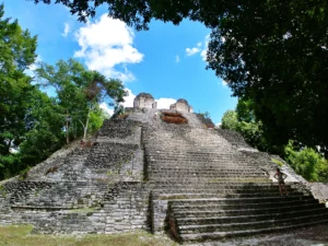 Estructura 2 de Dzibanché